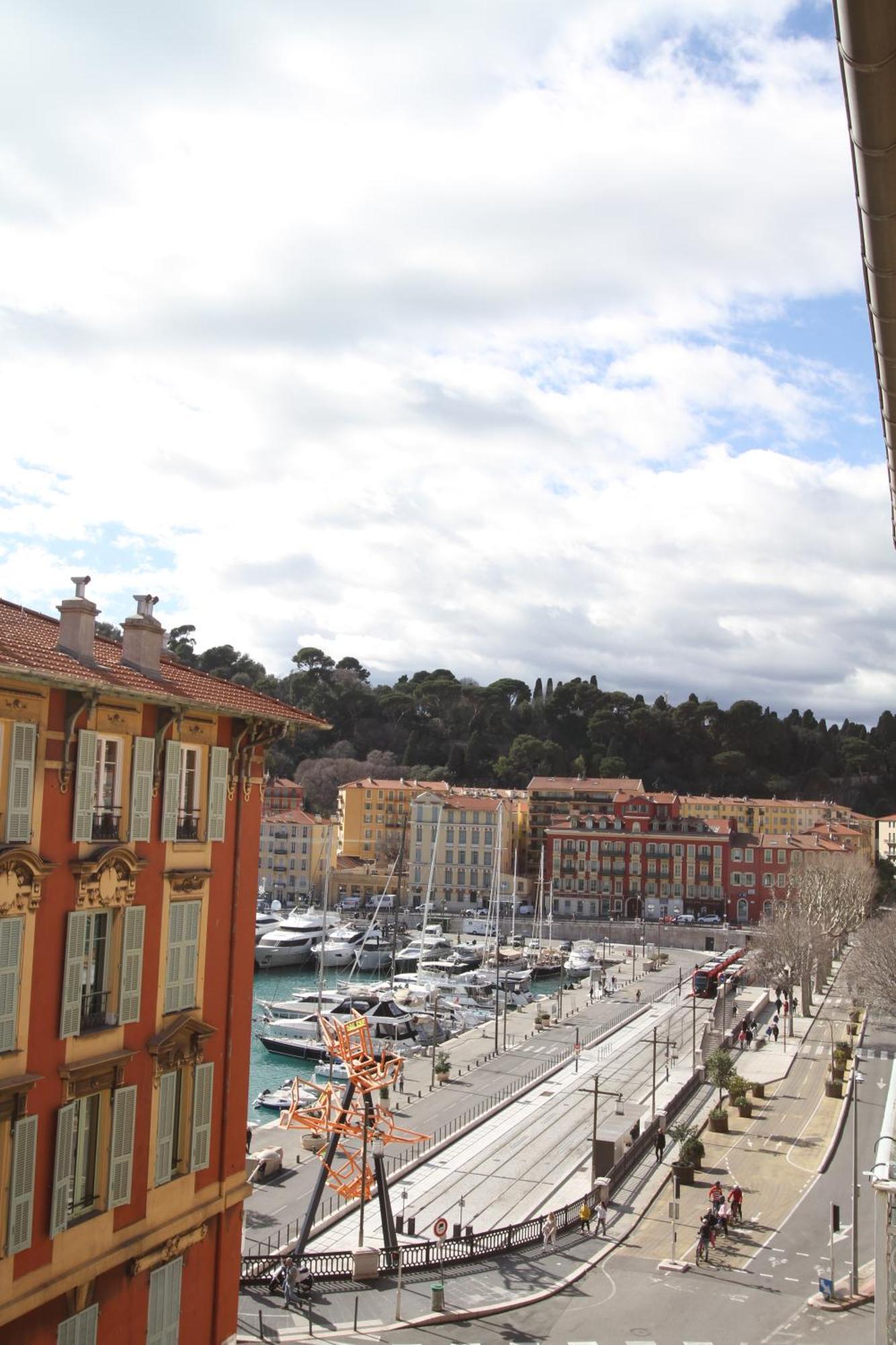 Le Port Nice